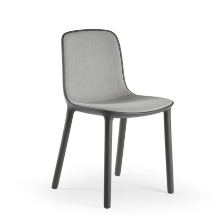 Chaise en plastique recyclé – modèle monobloc Freya