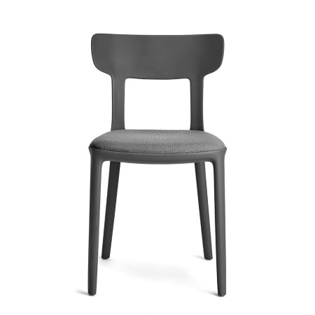 Chaise rembourrée Canova – tissu doux et structure recyclée