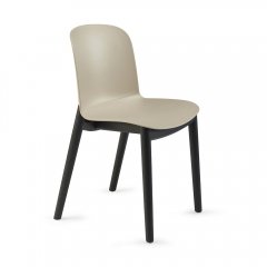 Chaise avec pieds en bois et coque plastique sans accoudoirs - Relief - Infiniti Design