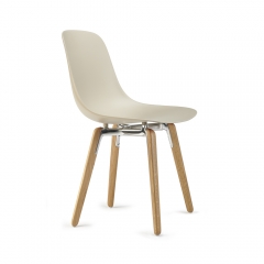 Chaise Pure Loop Mono avec pieds en bois