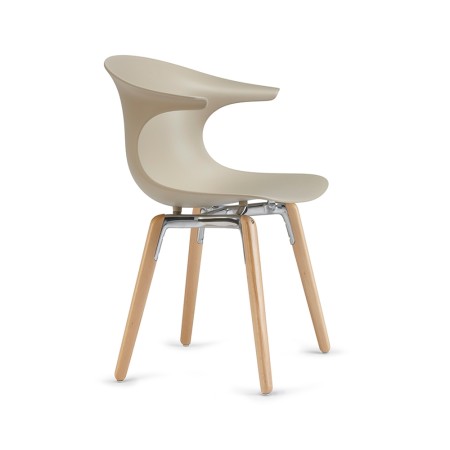 fauteuil moderne avec base en bois massif et coque et plastique beige Loop Mono