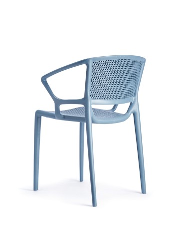 Chaise design en plastique ajouré - pour un extérieur moderne 