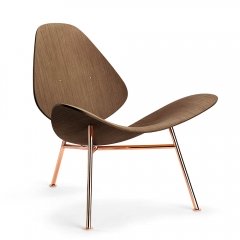 Chaise design en bois contreplaqué avec grande assise 