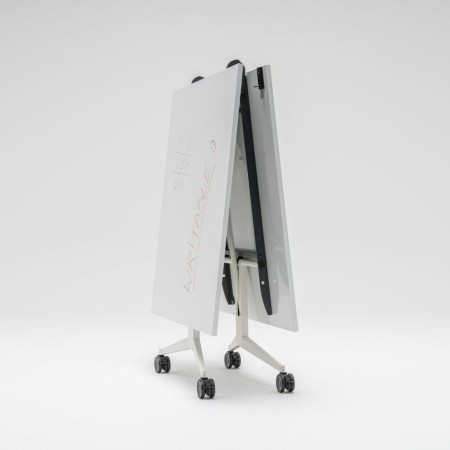 Table pliable sur roulette Plex 2