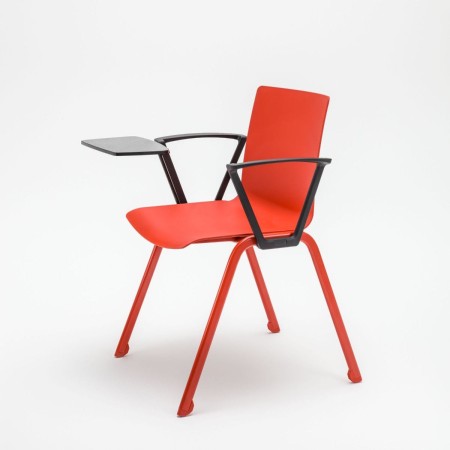 Chaise empilable avec ou sans accoudoirs