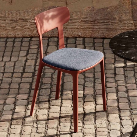 Chaise Canova minimaliste pour extérieur en plastique recyclé