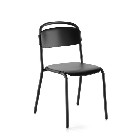 Chaise intérieure design – Skol en polypropylène recyclé empilable