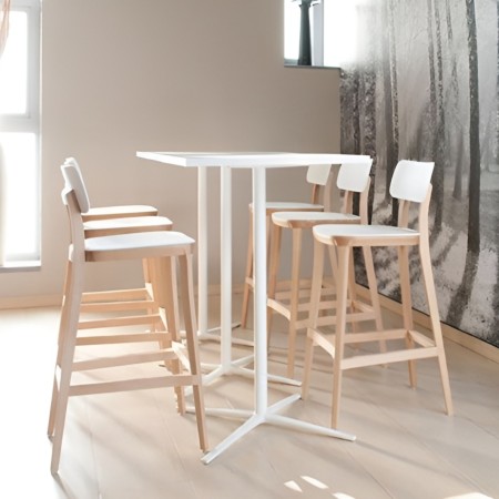 Tabouret de cuisine design bois - salle à manger blanche - Porta Venezia