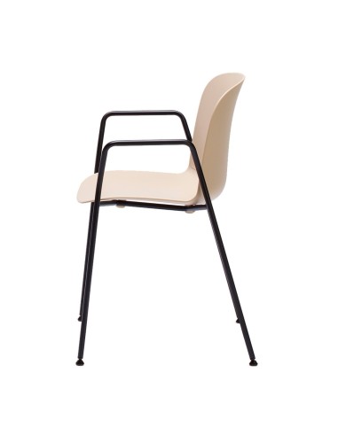 Mobilier léger avec accoudoirs pour collectivités – Relief