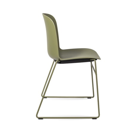 Chaise de conférence design avec piètement traîneau – Relief