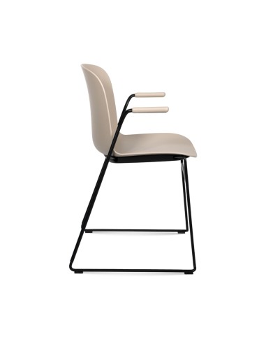 Chaise empilable avec coque plastique et base filaire – Relief