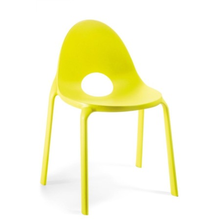 Chaise Drop jaune vif en plastique idéale pour les espaces extérieurs lumineux