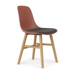 chaise rétro en tissu avec pieds bois