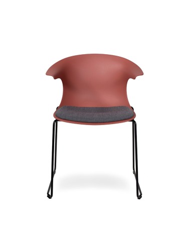alt="Chaise traîneau Pure Loop Mono avec assise rembourrée et coque rouge"