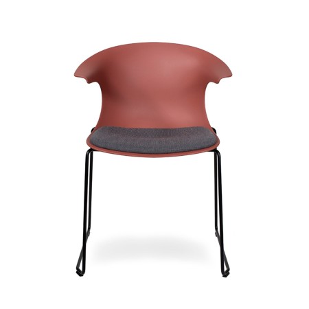 alt="Chaise traîneau Pure Loop Mono avec assise rembourrée et coque rouge"