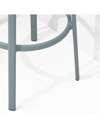 Pieds en coloris bleu de la chaise haute ROUND&ROUND