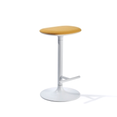 Tabouret haut Flink pour cuisine avec assise jaune et base blanche équipée d’un repose-pieds