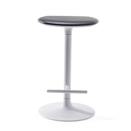 Tabouret haut Flink Wood avec assise en bois noir et piètement blanc, style minimaliste moderne