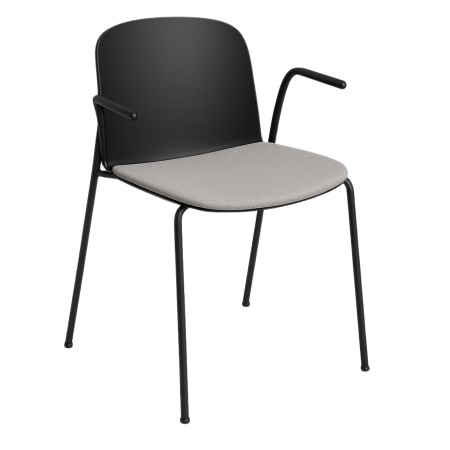Chaise Relief avec assise en tissu gris et accoudoirs ouverts, piètement noir, design fin