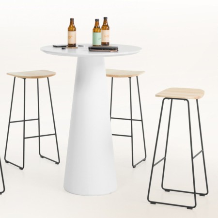 Tabouret en bois de cuisine et îlot - modèle en frêne chaleureux KLEJN