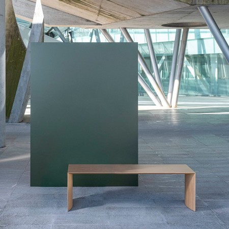 Banc MUSEUM en chêne naturel - design haut de gamme pour halls et salles d'attente 2