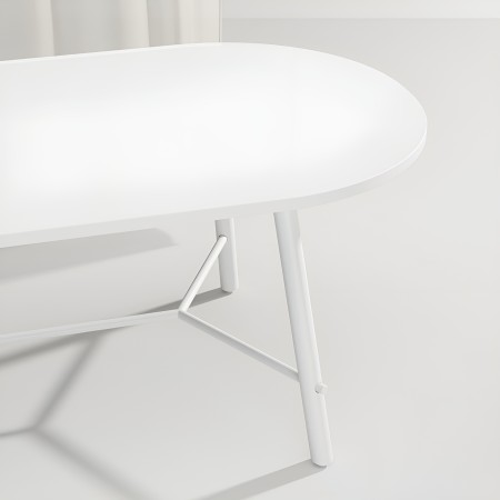 Table blanche en acier et plastique pour réunion et salle de pause - style moderne et épuré