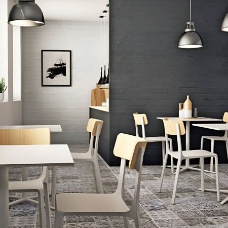 Chaise en aluminuim et bois  lumineux et moderne - Ruelle wooden back 2