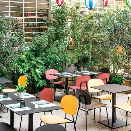 Tondina Pop – Mobilier moderne en plastique et métal, pratique et esthétique 2