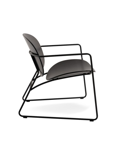 Profil du fauteuil lounge Tondina bois noir avec accoudoirs fins en métal - coin lecture, pause