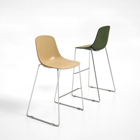 Chaise de cuisine en plastique et acier avec piètement luge empilable - Pure Loop Mono