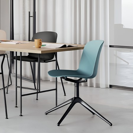 Chaise Relief avec piètement étoile peu encombrant et coque plastique bleu pour bureau