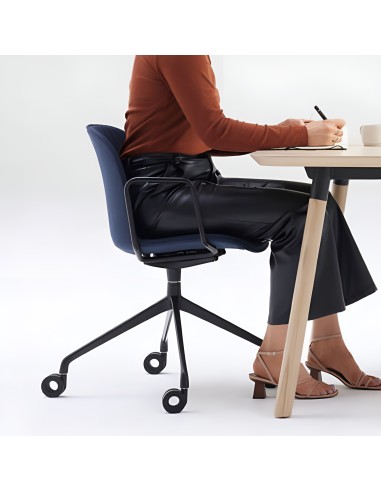 Chaise Relief avec roulettes et accoudoirs - bureau pratique et confortable