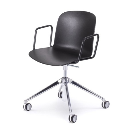 Chaise Relief 4 star updown avec accoudoirs en plastique noir et base aluminium