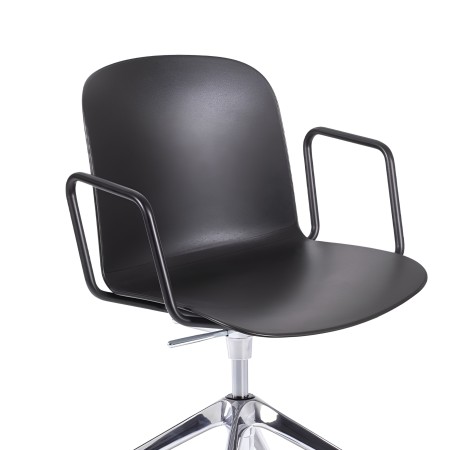 Chaise de bureau noire avec accoudoirs sur base 4 branches à roulettes – modèle Relief updown 2