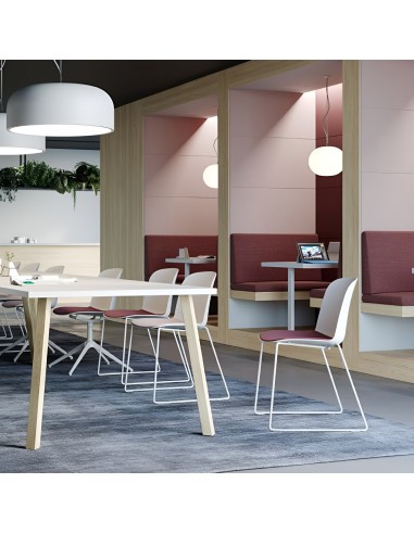 Chaise Relief pieds traîneau et assise rembourrée pour salle de réunion, travail