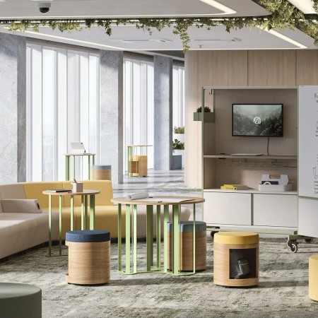 	Table ronde design avec poufs en bois et métal 2