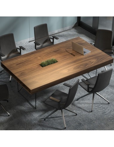 Table de réunion AIR bois noyer avec jardinière centrale et chaises noires design