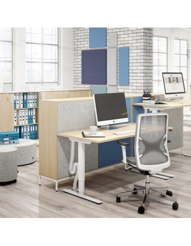 Bureaux réglables EASY avec rangements CHOICE et sièges ergonomiques WIND