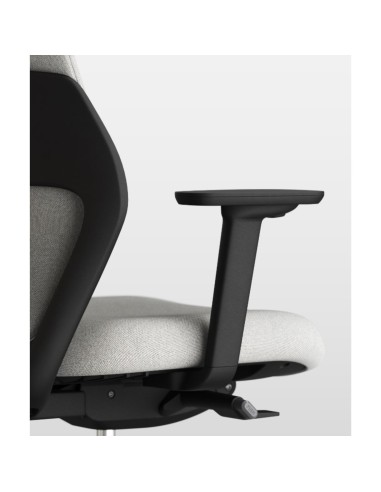 Dossier ergonomique renforcé d'une chaise de bureau, conçu pour un confort dorsal prolongé.