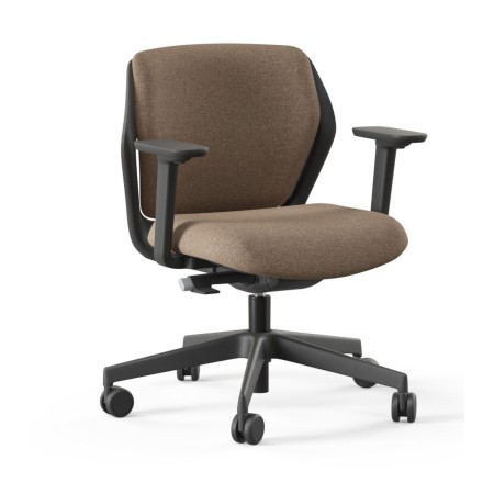 Chaise marron en profil avec accoudoirs