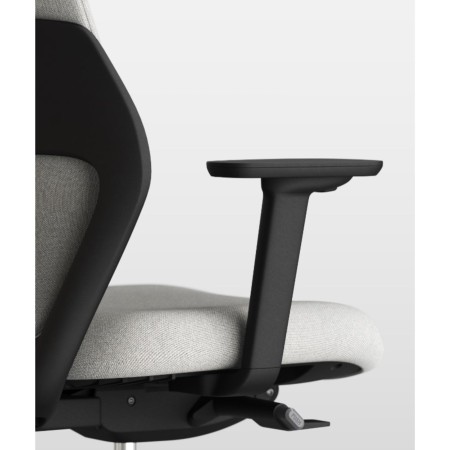 Chaise noire profil ergonomique
