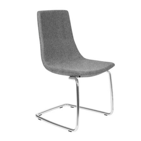 Chaise North Cape tissu gris foncé – design épuré avec piètement porte-à-faux chromé