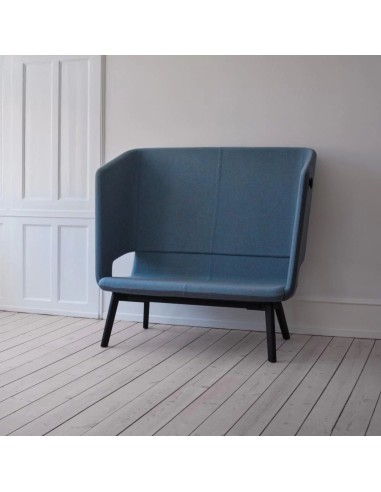 Canapé TWIST&SIT Soft bleu marine dossier haut avec piètement bois foncé