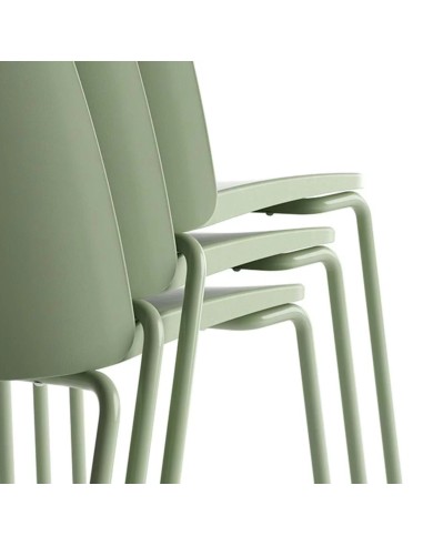Zoom empilement chaises luge Polytone L vert pastel