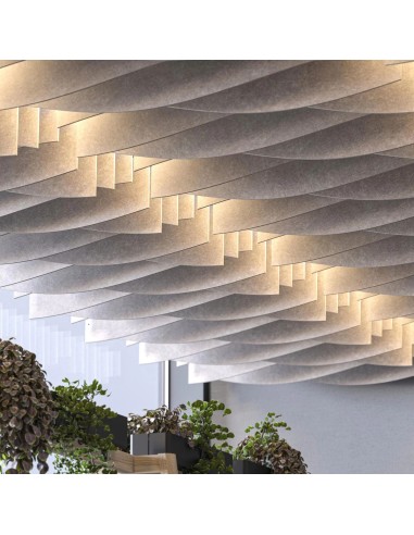 Panneaux acoustiques ondulés suspendus avec éclairage intégré pour plafond de bureau