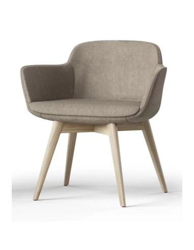 Fauteuil Danae rembourré en tissu brun sur base bois naturel – Danae