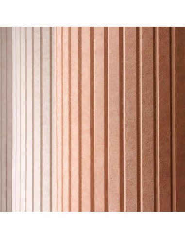 feutre PET nervuré des colonnes PARTHOS – finition acoustique texturée aux tons naturel