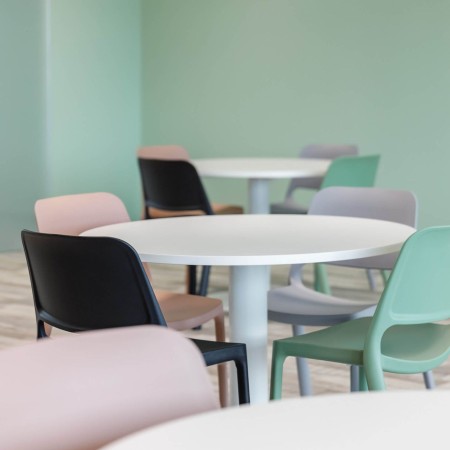 Chaises Polytone-O en plastique pour salle de repos pro