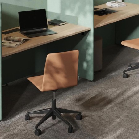 	Chaise pivotante ergonomique gris clair pour espace de travail – Moon 2