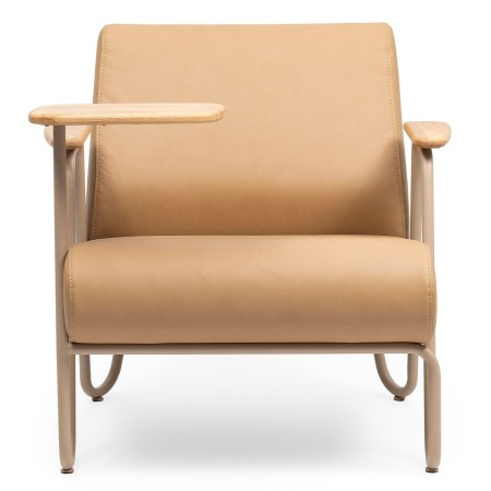 Fauteuil Clip en cuir camel, vue de face – Clip